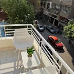 Elegant Stay In Lively Zamalek